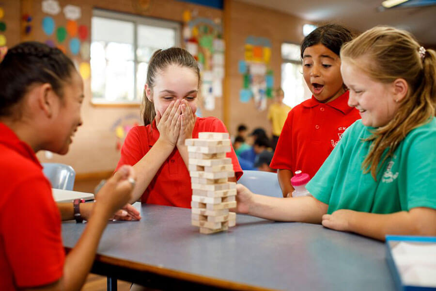 آموزش مهارت تصمیم‌گیری به نوجوانان